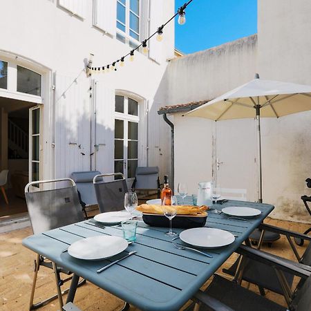 Duplex Joliment Decore Et Sa Cour Ensoleillee Saint-Martin-de-Re Exterior photo